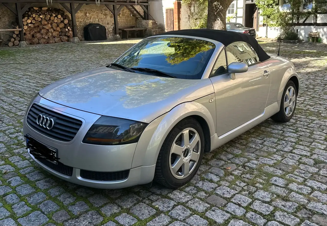 Audi TT Roadster 1.8 T, foto 1