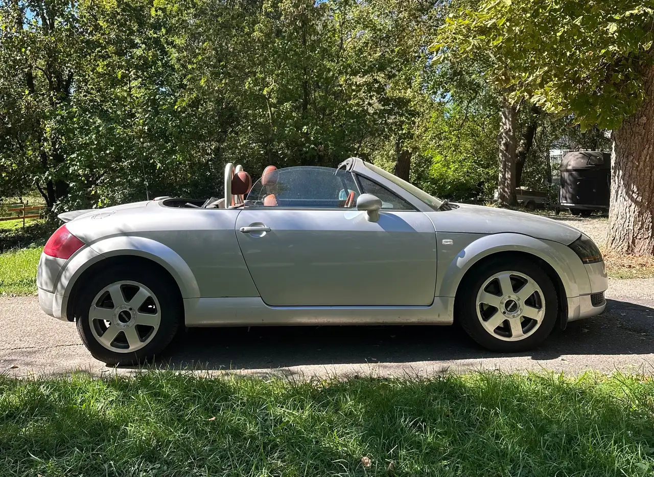 Audi TT Roadster 1.8 T, foto 11