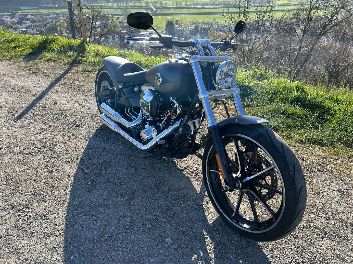 Harley-Davidson Breakout Custom Bike Šedá - 1