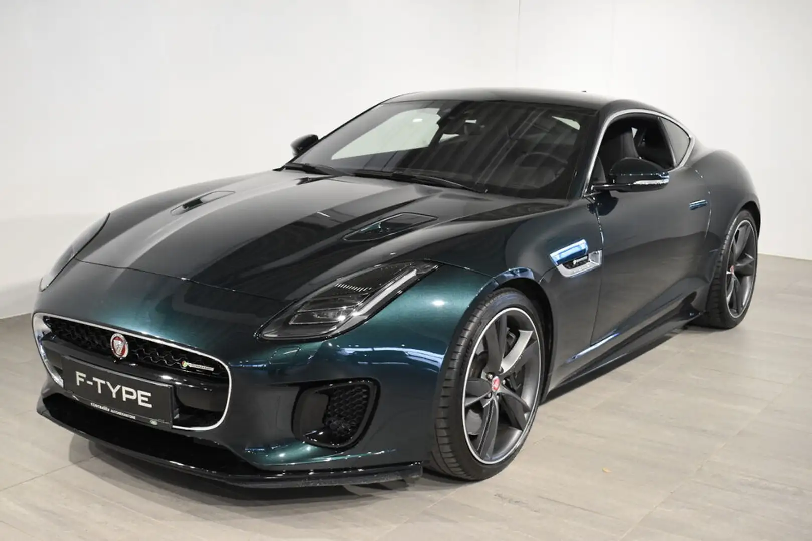 Jaguar F-Type F-TYPE R-DYNAMIC P380 AWD Vert - 2