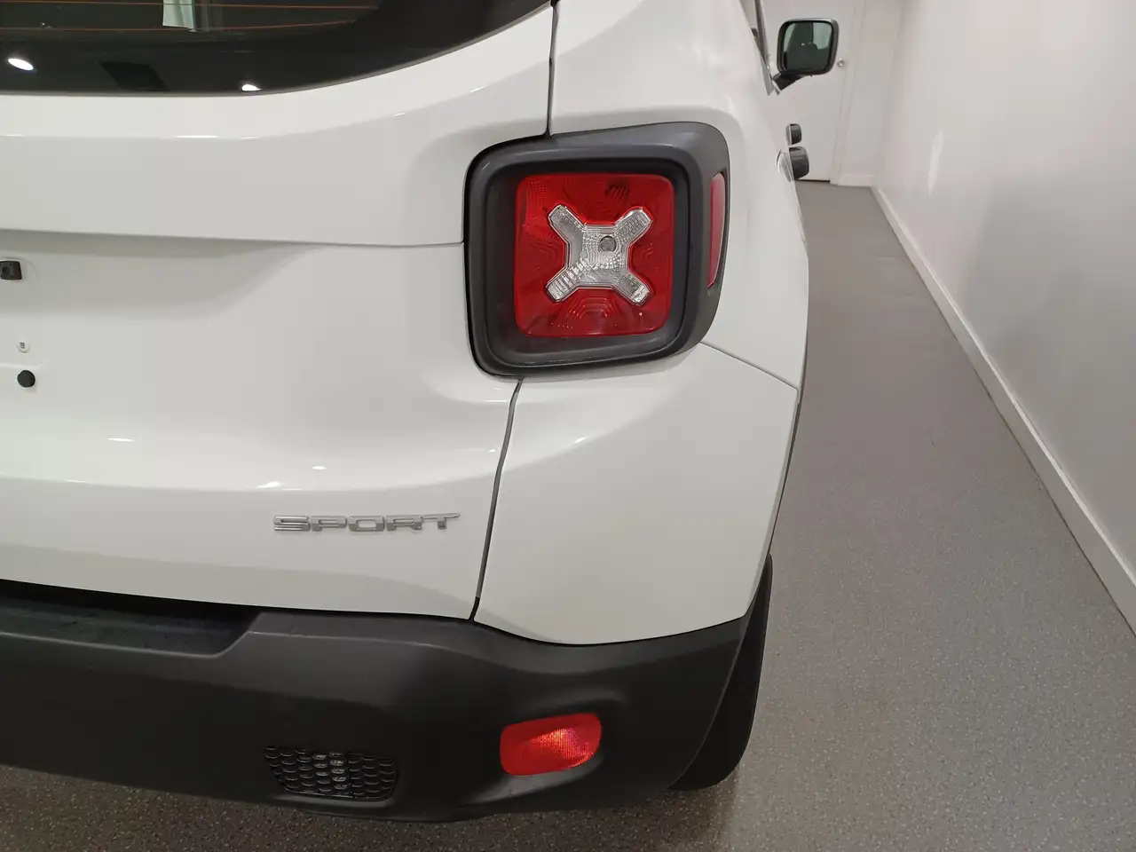 Jeep Renegade снимка Jeep Renegade