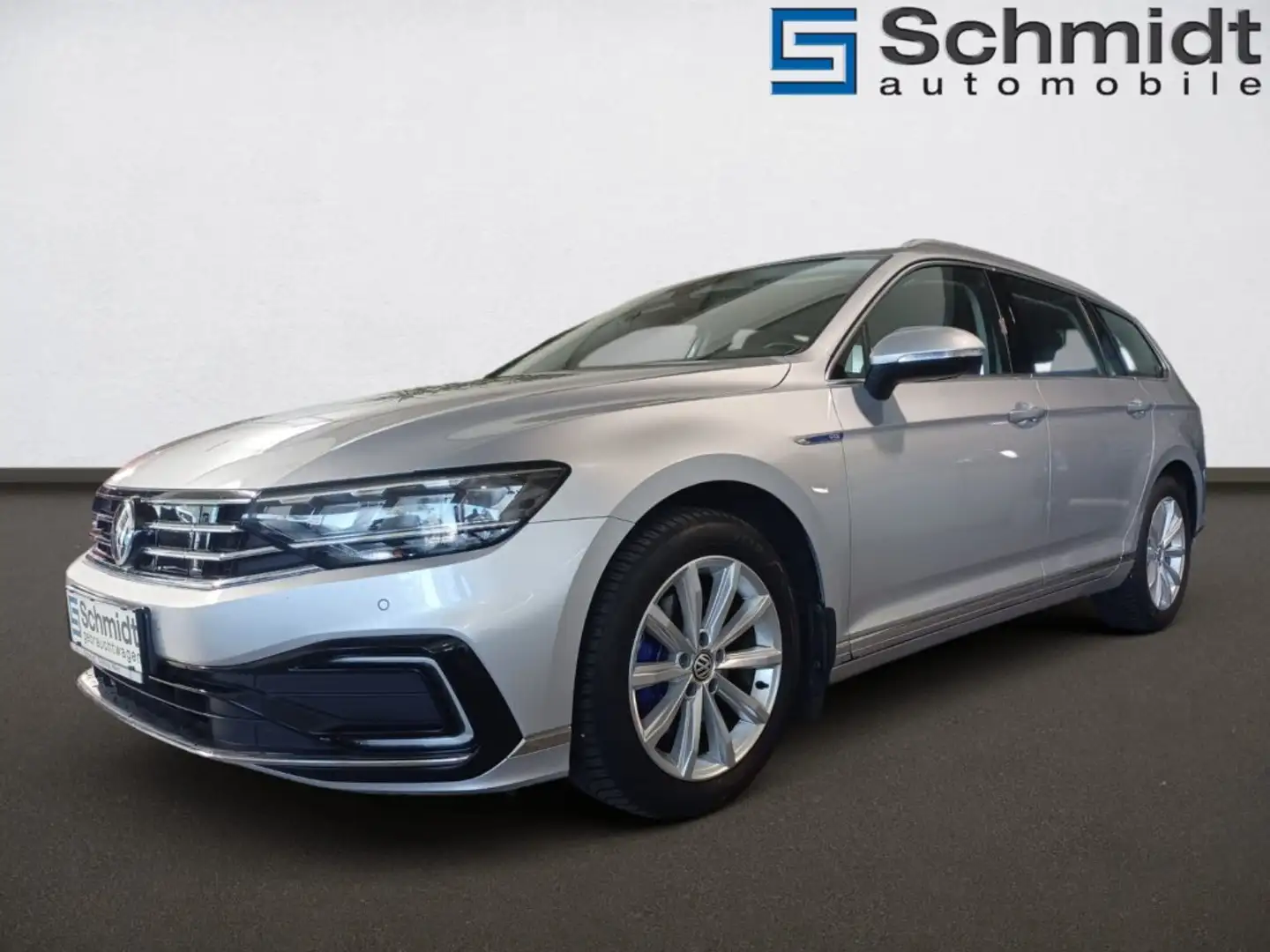 Volkswagen Passat Variant GTE 1,4 TSI e-Hybrid GTE DSG Grau - 1