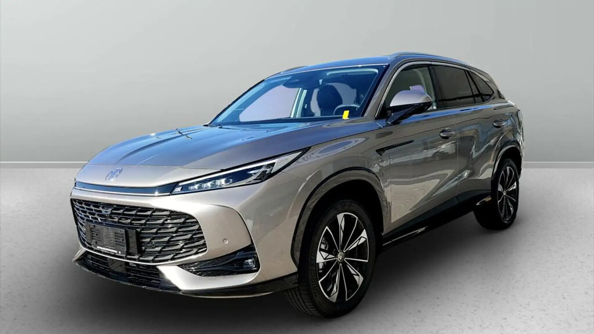 MG HS 1.5 Luxury - 1