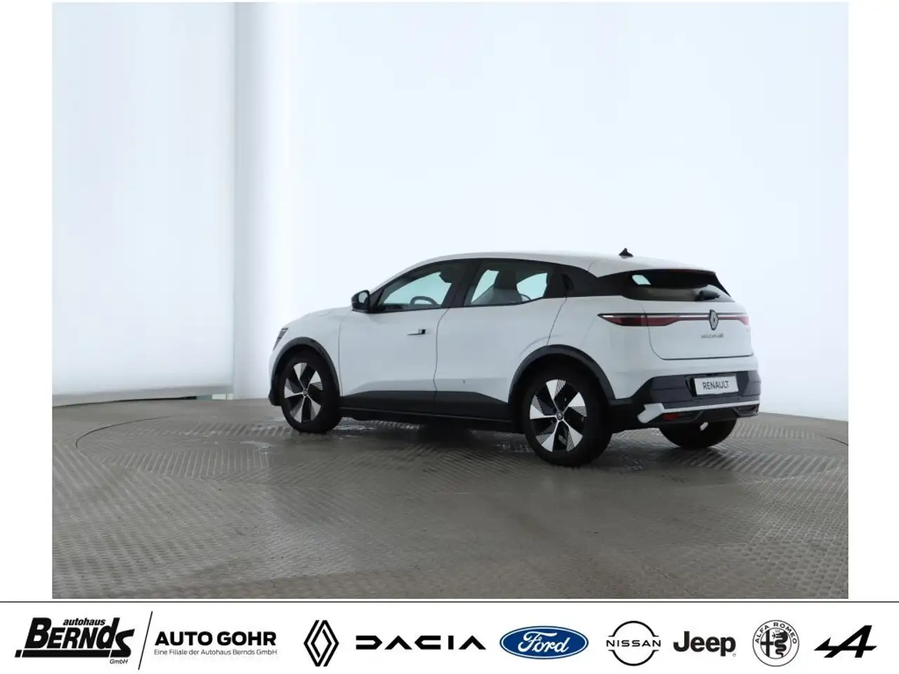 Renault Megane E-Tech EV40 130hp boost charge Equilibre KLIMAAUTO. PDC 10