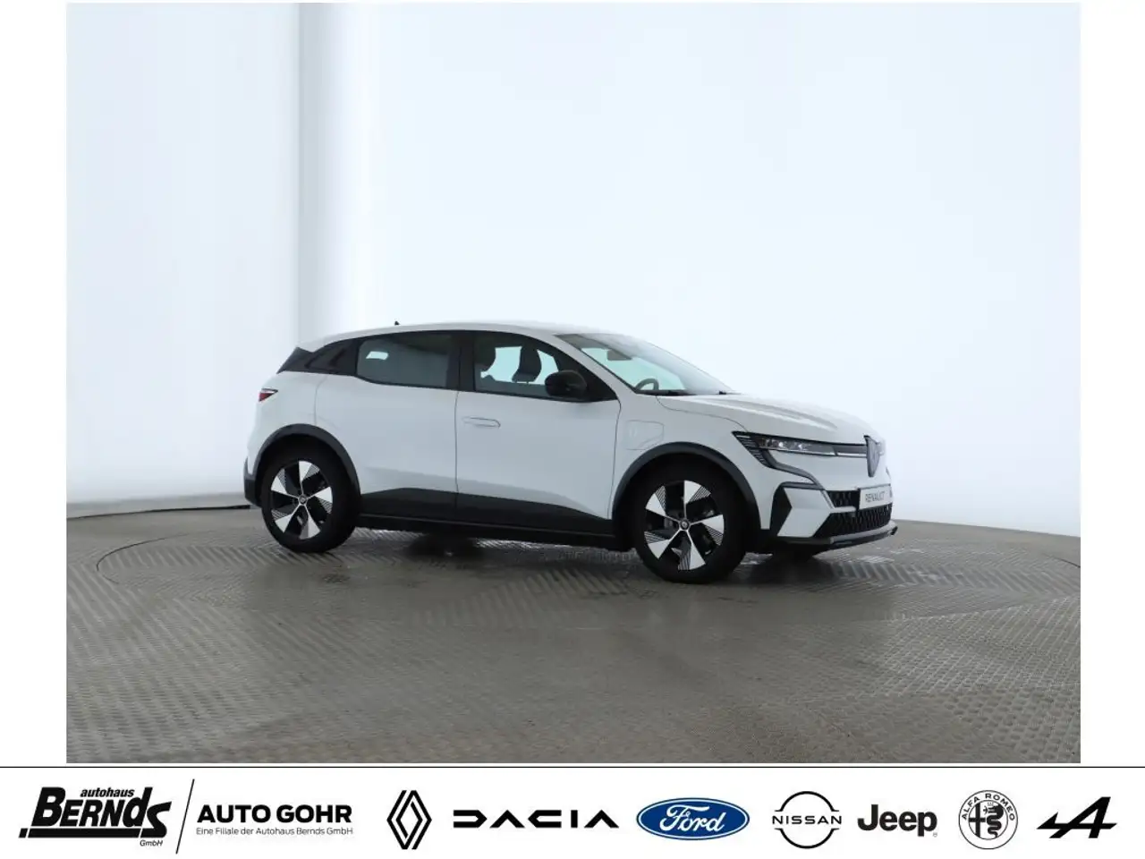 Renault Megane E-Tech EV40 130hp boost charge Equilibre KLIMAAUTO. PDC 4