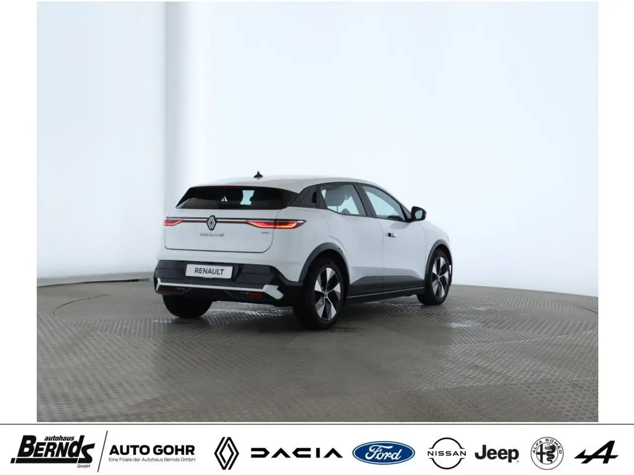 Renault Megane E-Tech EV40 130hp boost charge Equilibre KLIMAAUTO. PDC 8