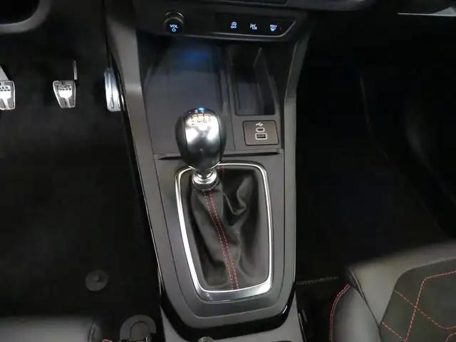 Ford Puma view 9