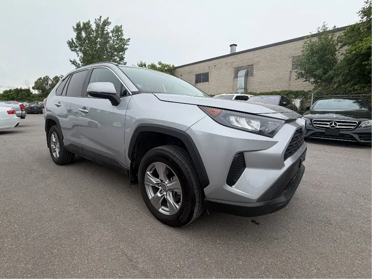Toyota RAV 4 photo Toyota RAV 4