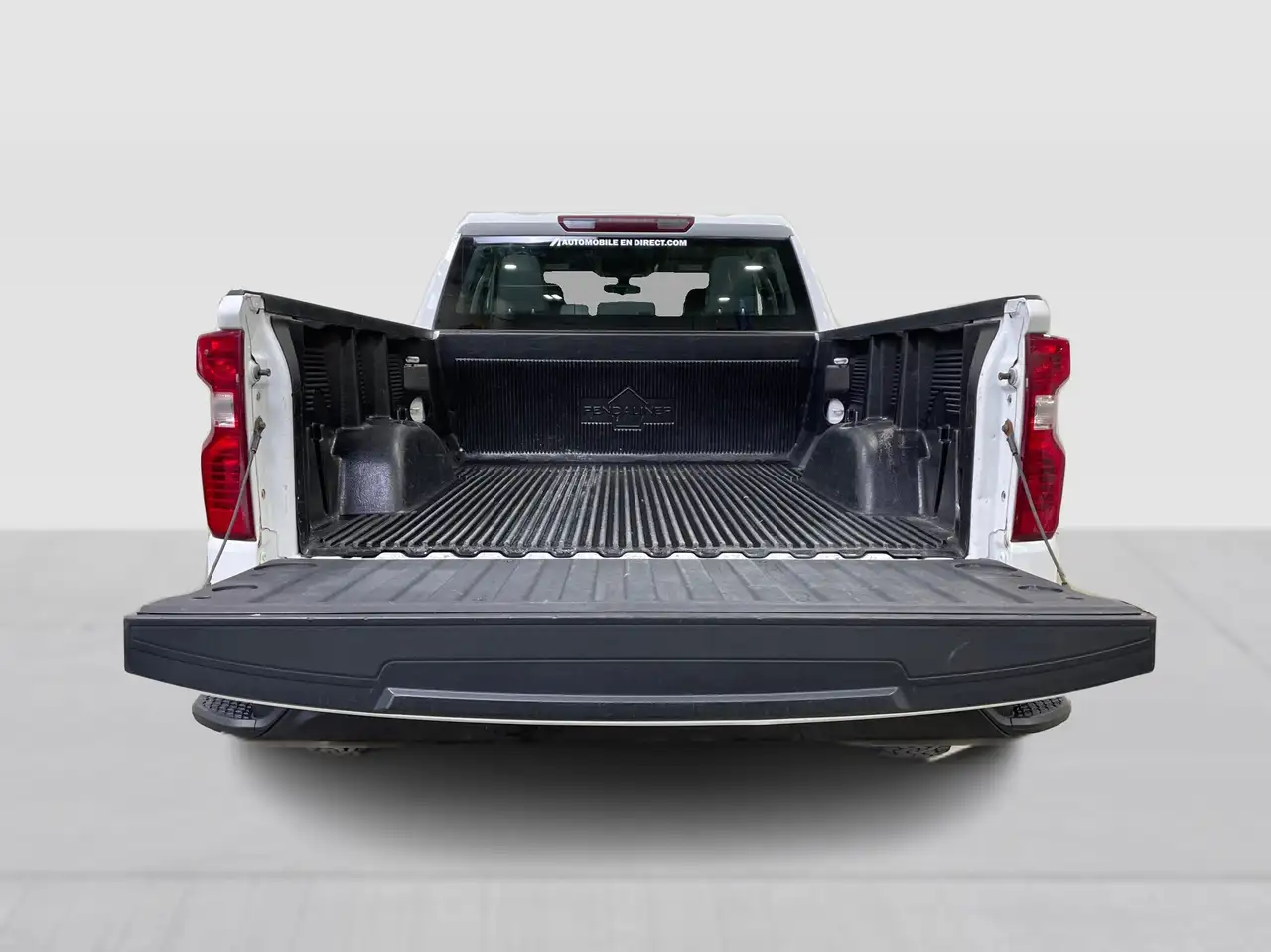 Chevrolet Silverado 1500 снимка Chevrolet Silverado 1500