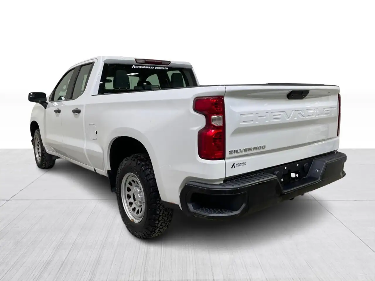 Chevrolet Silverado 1500 снимка Chevrolet Silverado 1500