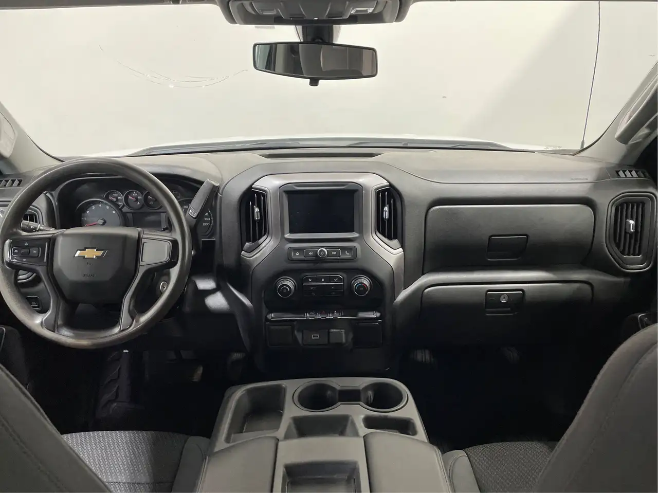 Chevrolet Silverado 1500 снимка Chevrolet Silverado 1500