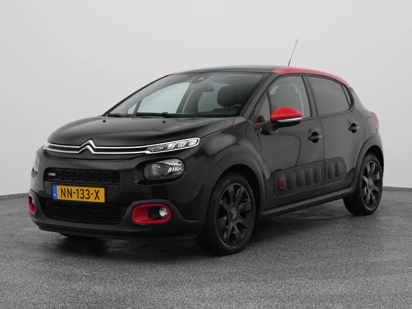 Citroen C3 1.2 PureTech S&S Shine | PANO | CRUISE Noir - 1
