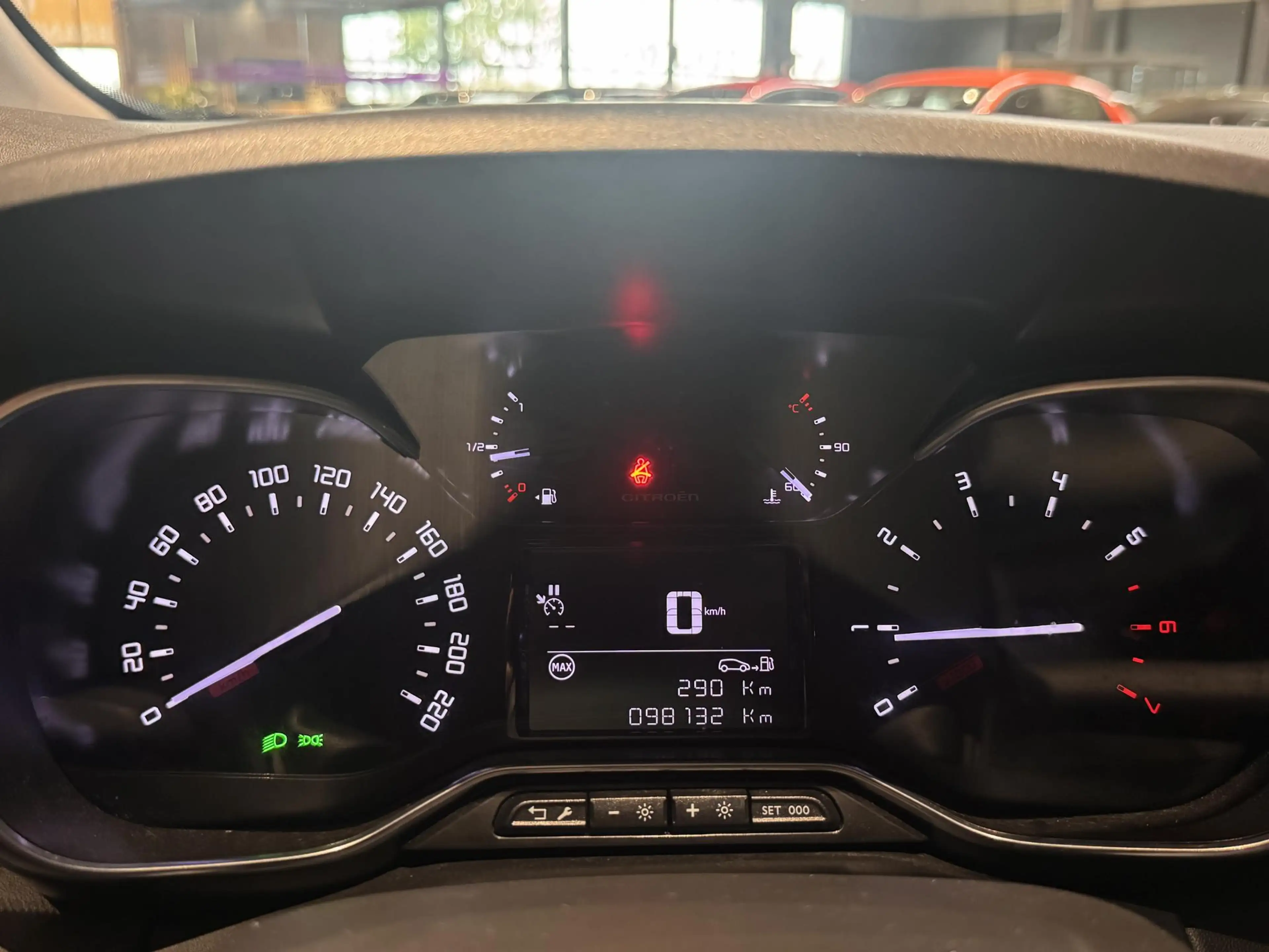 Citroen C3 Aircross 1.2 PureTech 110 S&S MAN6 Live — photo 14