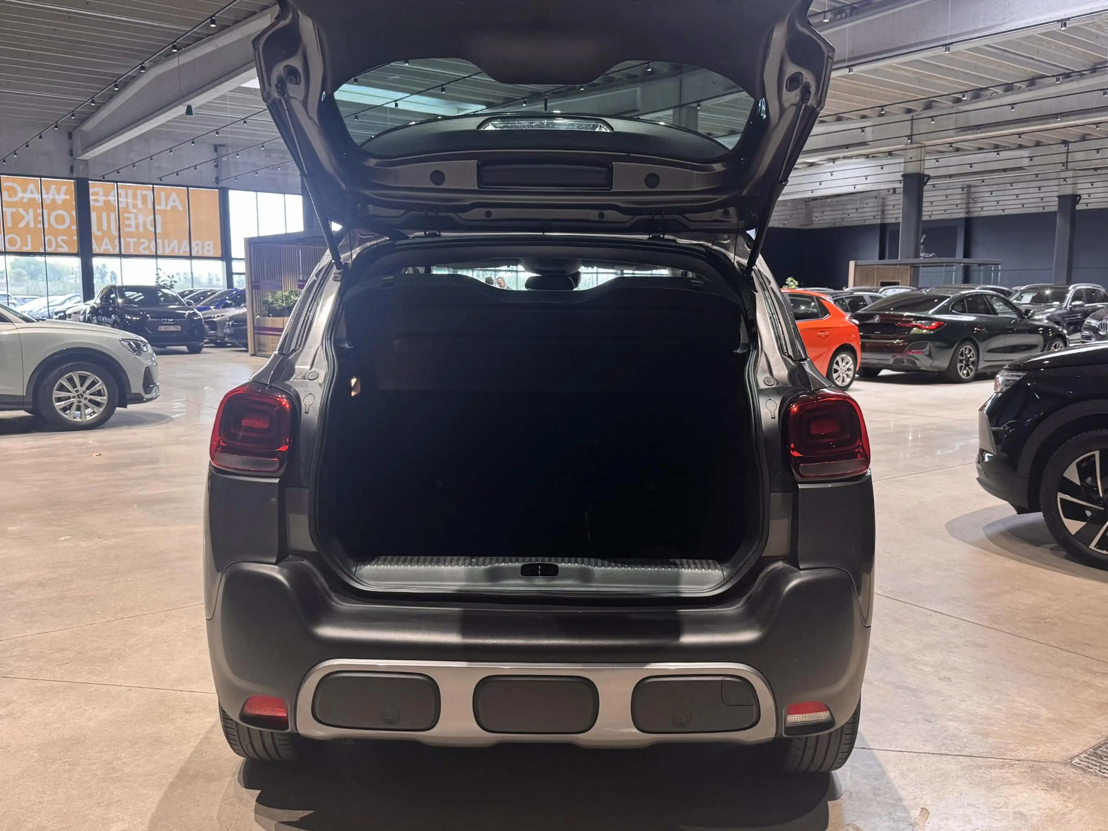 Citroen C3 Aircross 1.2 PureTech 110 S&S MAN6 Live — photo 6