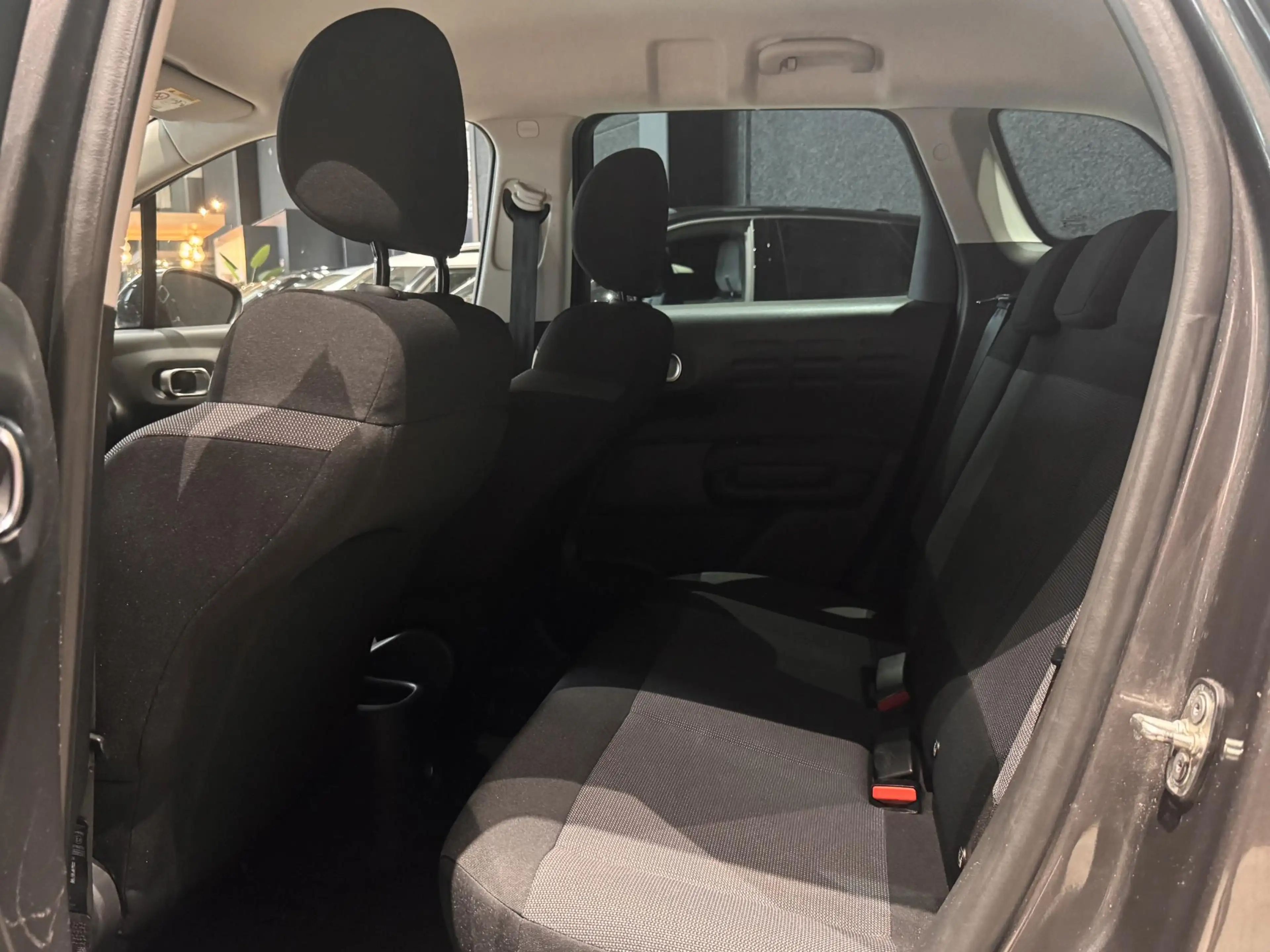 Citroen C3 Aircross 1.2 PureTech 110 S&S MAN6 Live — photo 9
