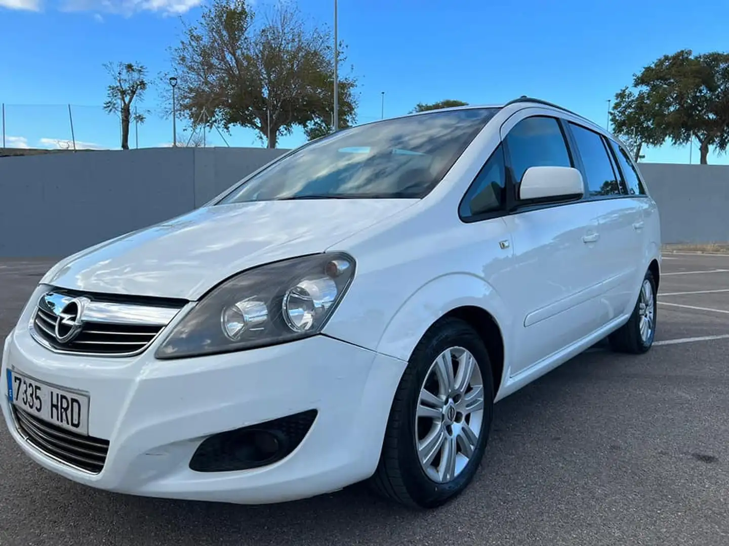 Opel Zafira 1.7CDTi Family 125 Білий - 1