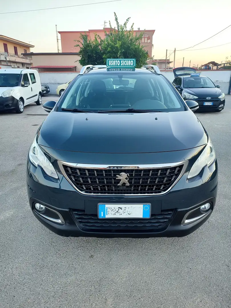Peugeot 2008 1.2 bz 82cv Active con 79.000 Chilometri Blu/Azzurro - 2