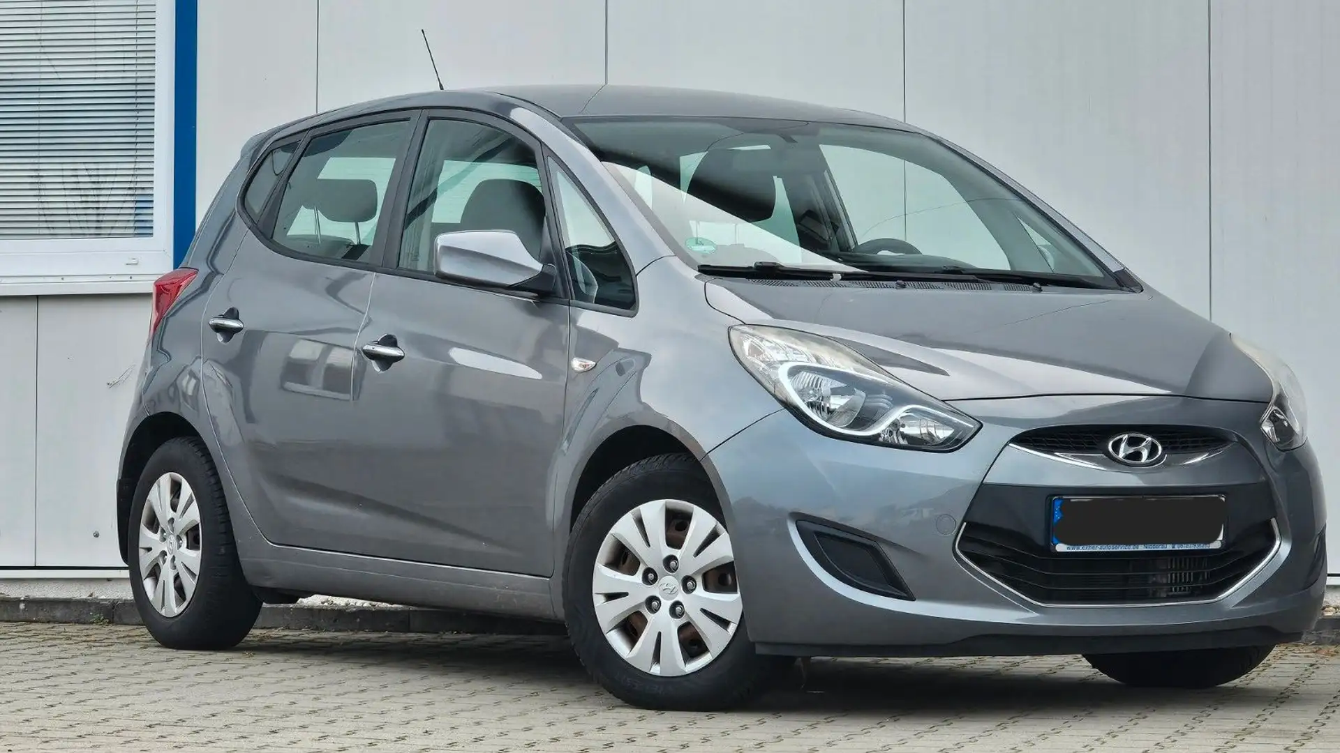 Hyundai iX20 Classic Klima EFH TÜV 09/2027 Gris - 1