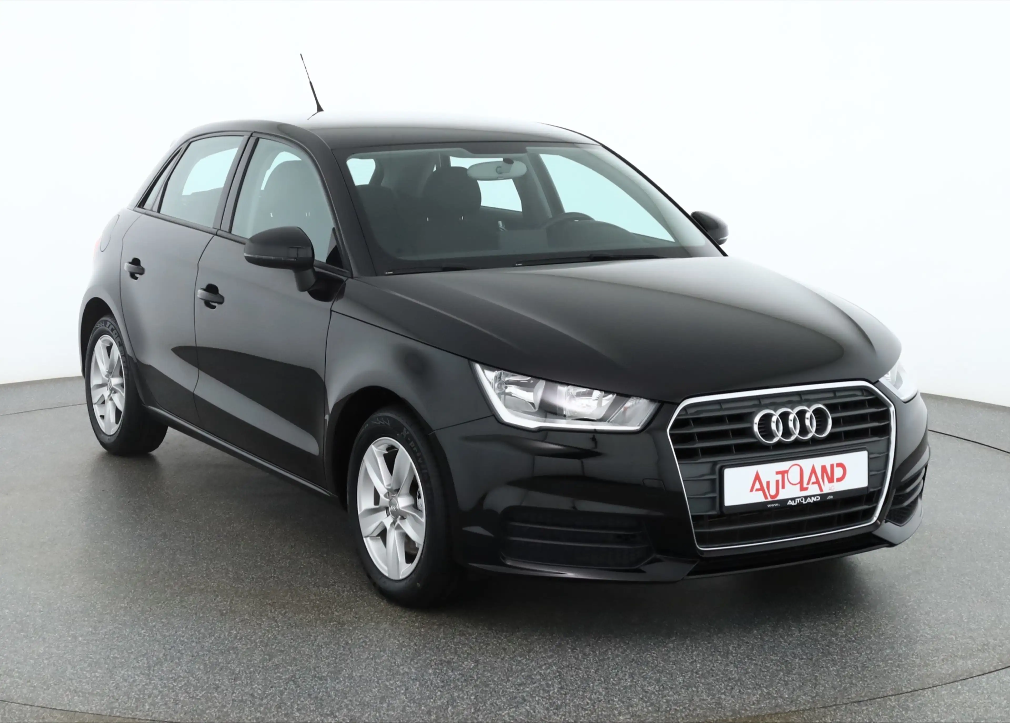 Audi A1 Sportback 1.4 TFSI Klima Sitzheizung AUX — photo 7
