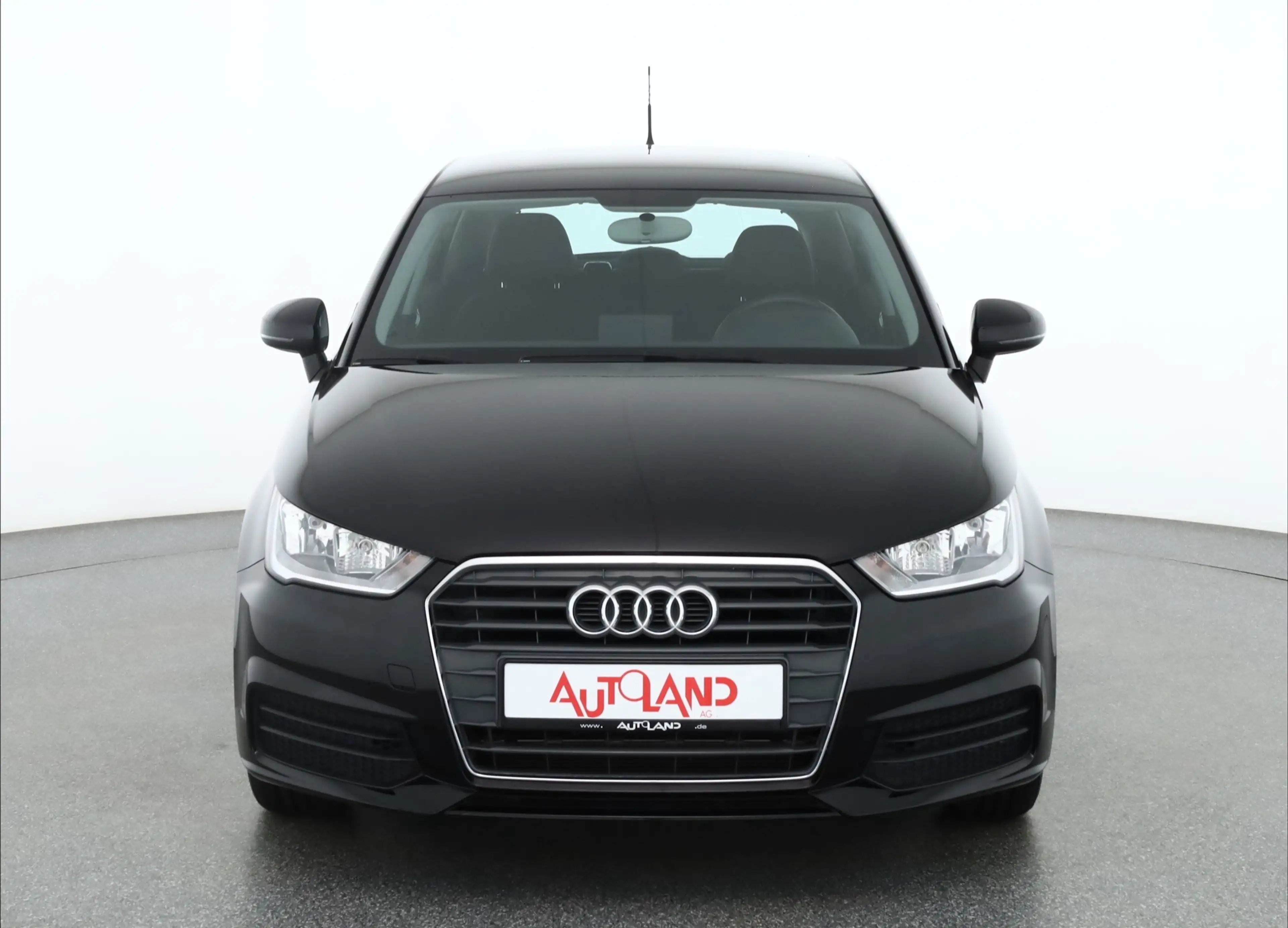 Audi A1 Sportback 1.4 TFSI Klima Sitzheizung AUX — photo 8