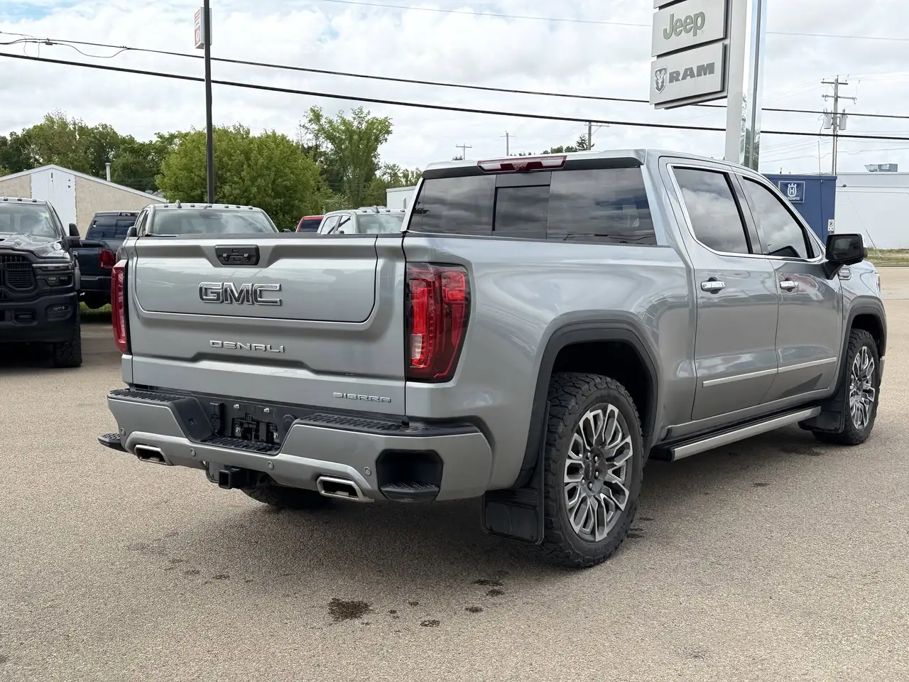 GMC Sierra 1500 photo GMC Sierra 1500