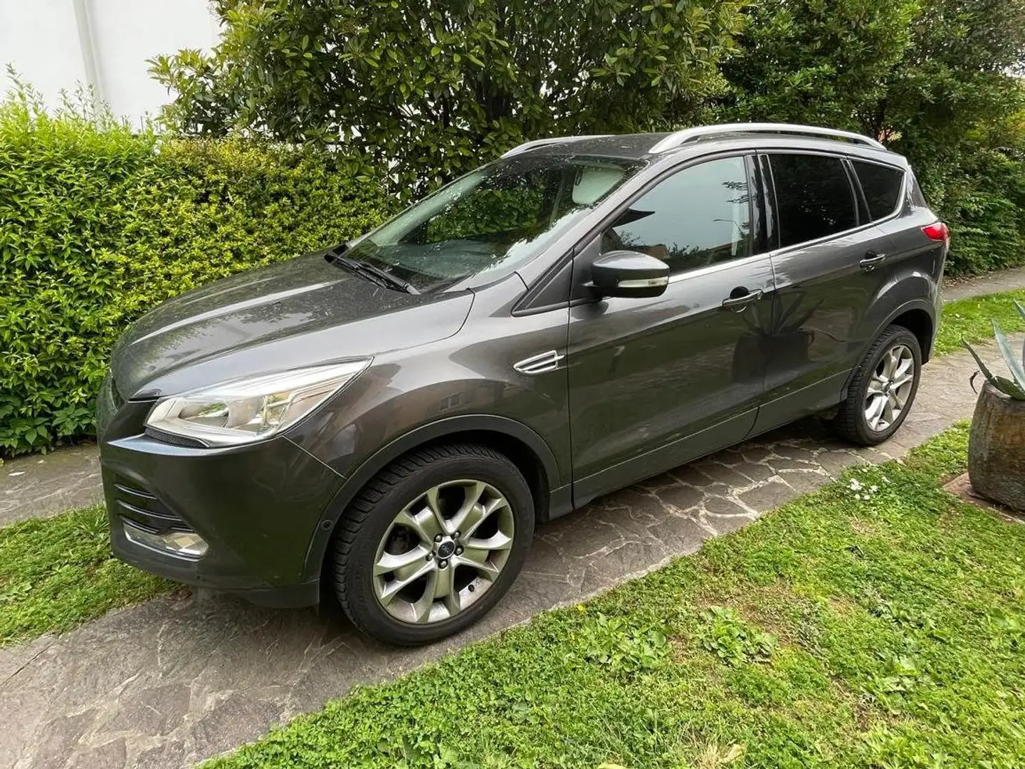 Ford Kuga Kuga II 2016 1.5 ecoboost Titanium S&S 2WD Grigio - 1
