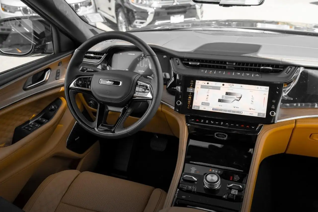 Jeep Grand Cherokee 2026 — фото 16