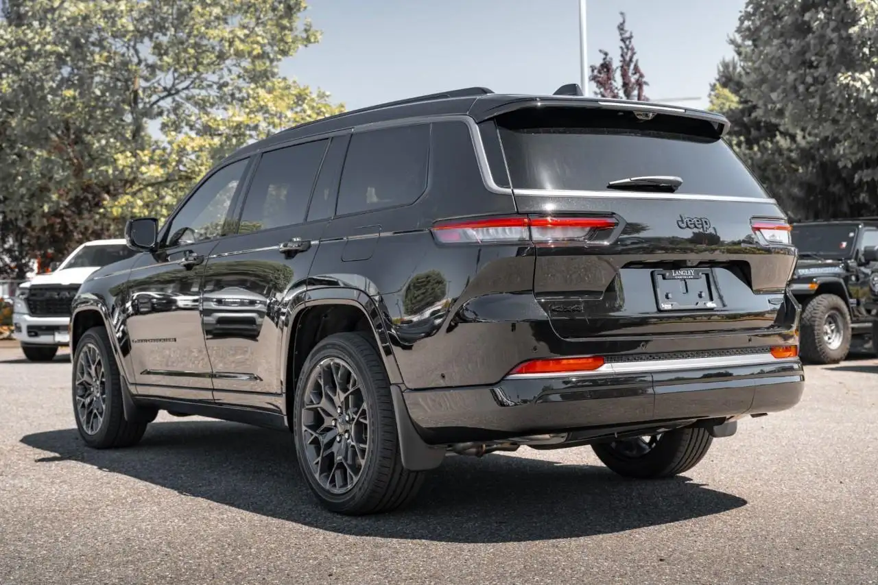 Jeep Grand Cherokee 2026 — фото 6
