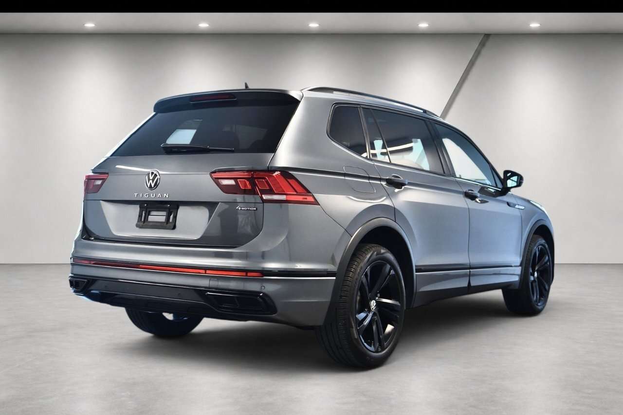 2023 Volkswagen Tiguan Comfortline R-Line Black 4 motion | R-Line / 4 mot — снимка 1