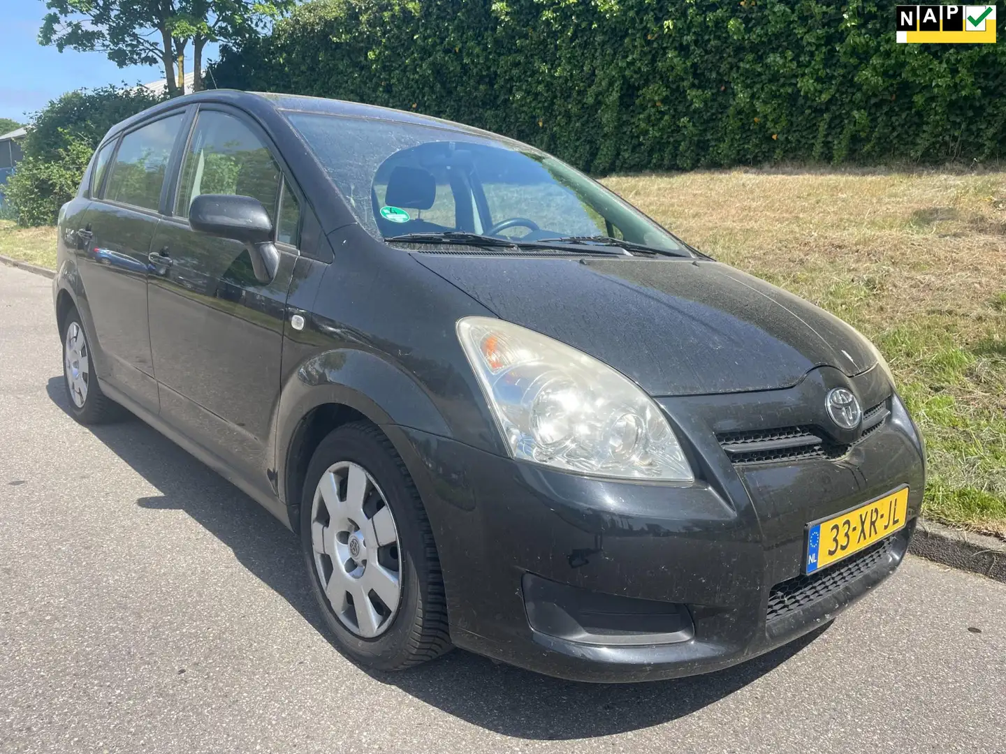 Toyota Verso 2.2 D-4D Terra - Airco - Cruise control Negru - 1