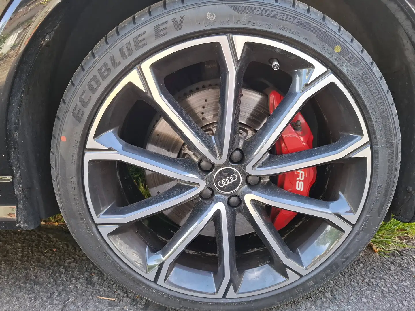 Audi RS Q3 RSQ3 2,5 TFSI quattro S-tronic S-line Schwarz - 2