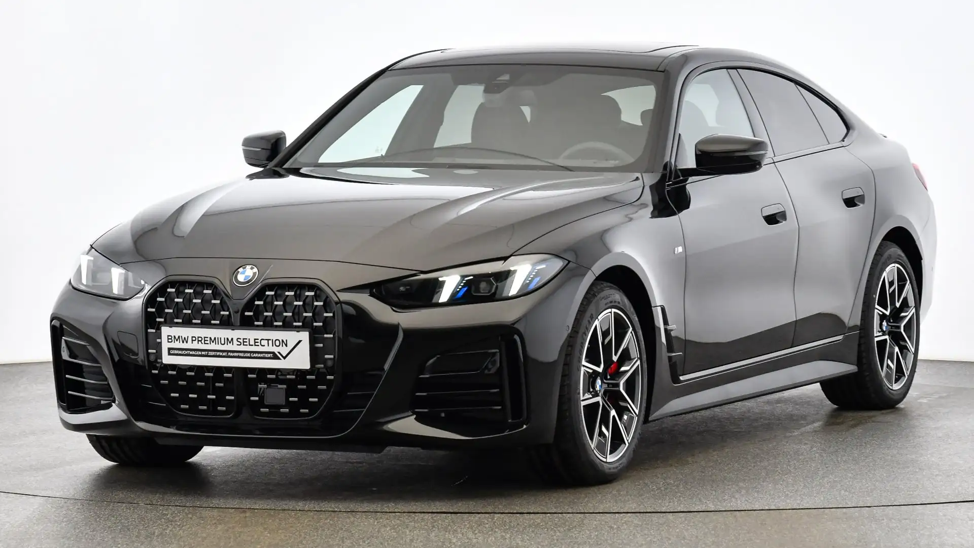 BMW 420 d xDrive Schwarz - 1