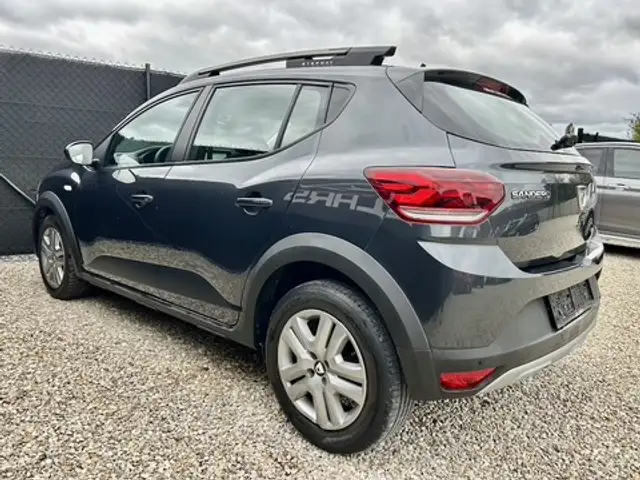 Dacia Sandero Stepway view 12