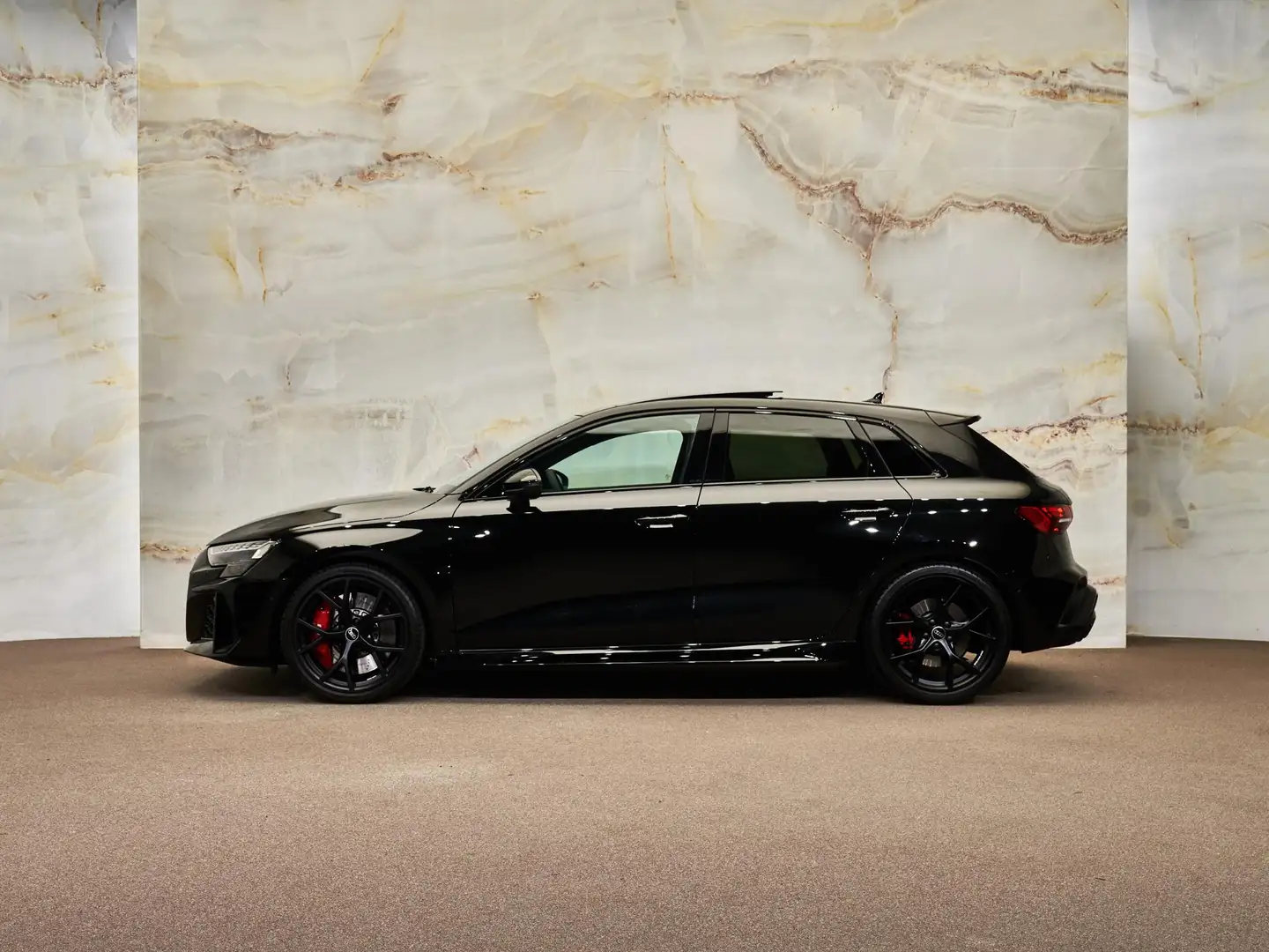Audi RS3 Sportback 2.5 TFSI Quattro, pano, RS-schaalstoelen Schwarz - 2