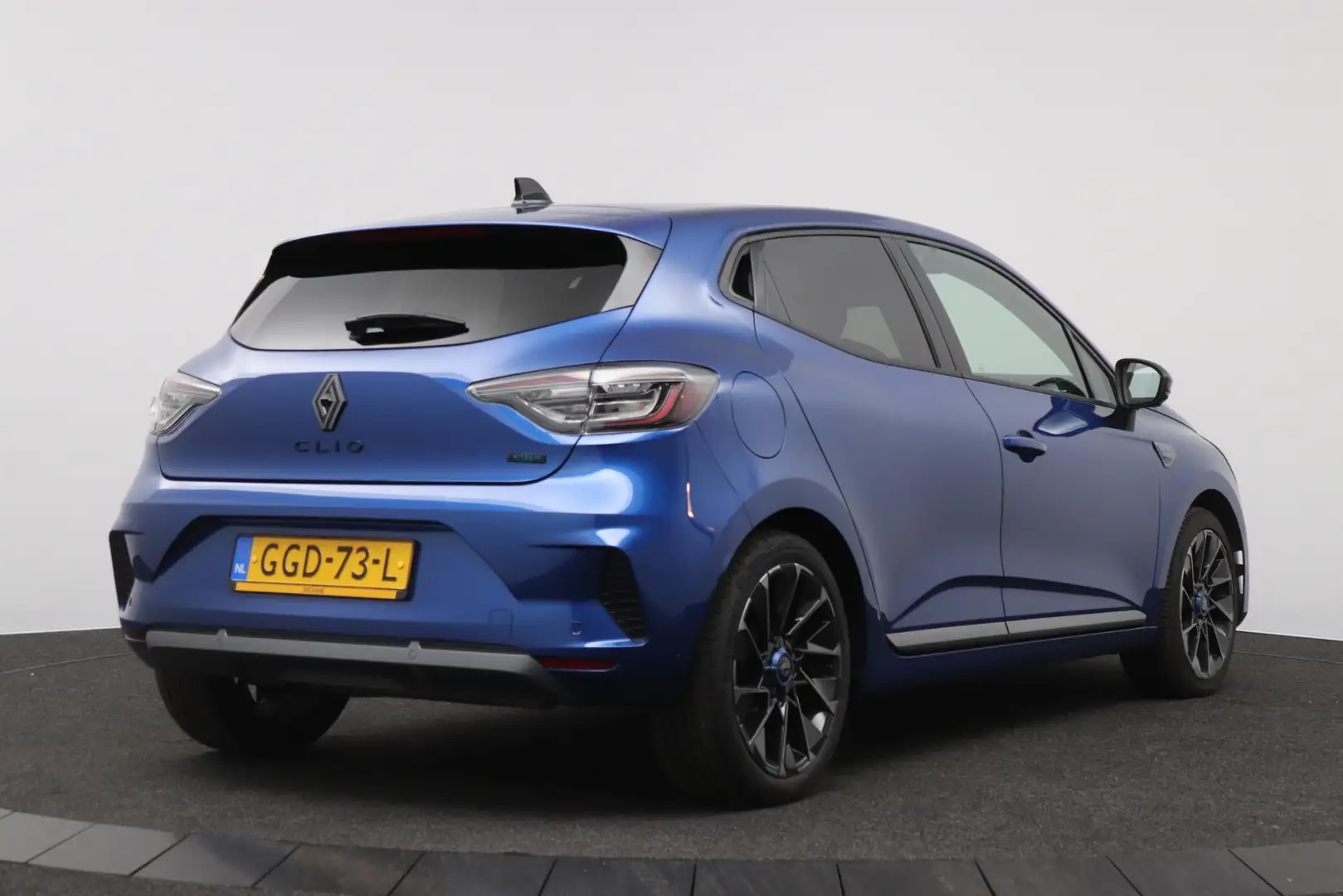 Renault Clio 1.6 E-Tech Full Hybrid 145 esprit Alpine | Bose Au Blauw - 2