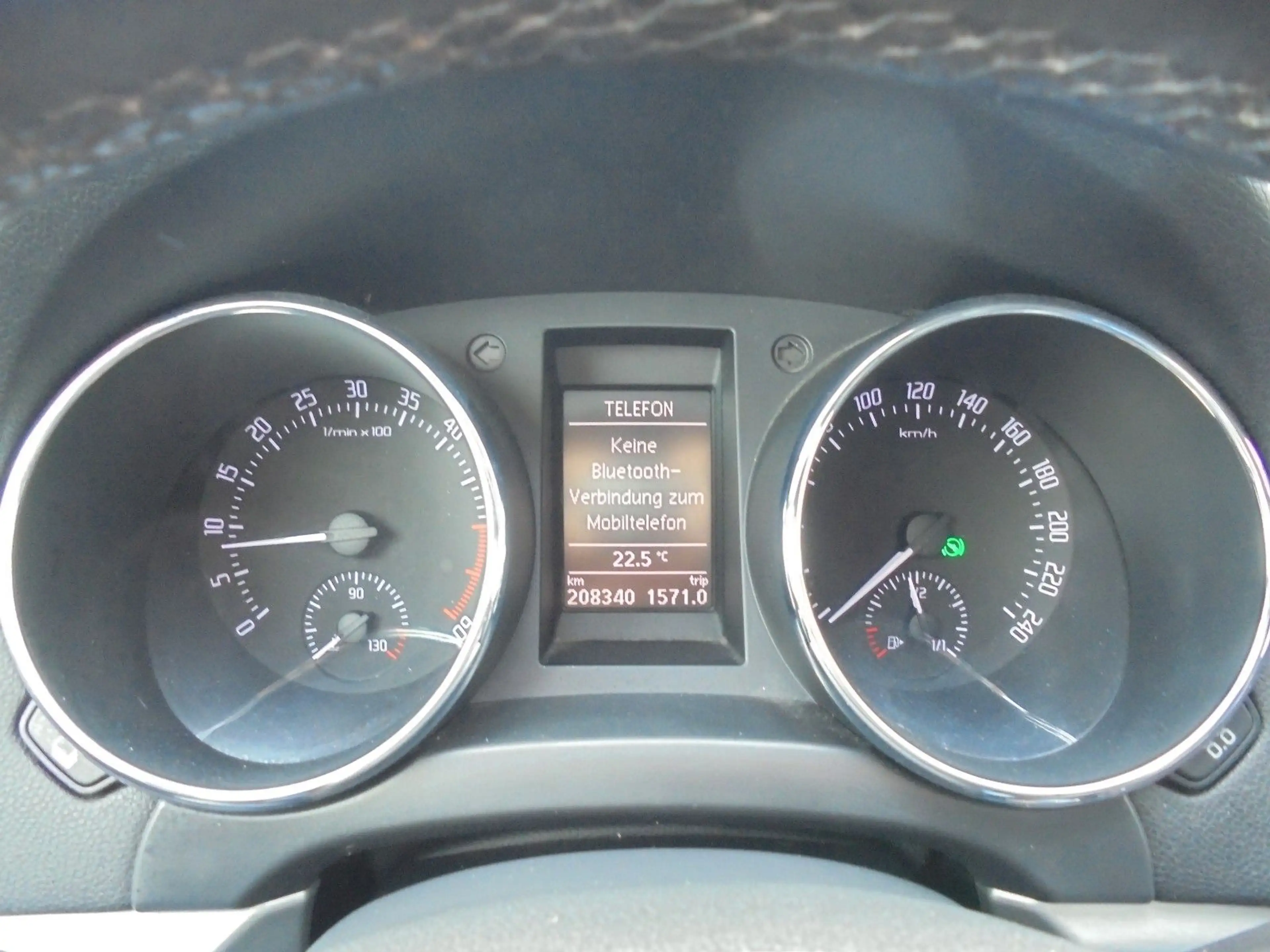 Skoda Yeti Elegance 4x4 — photo 15