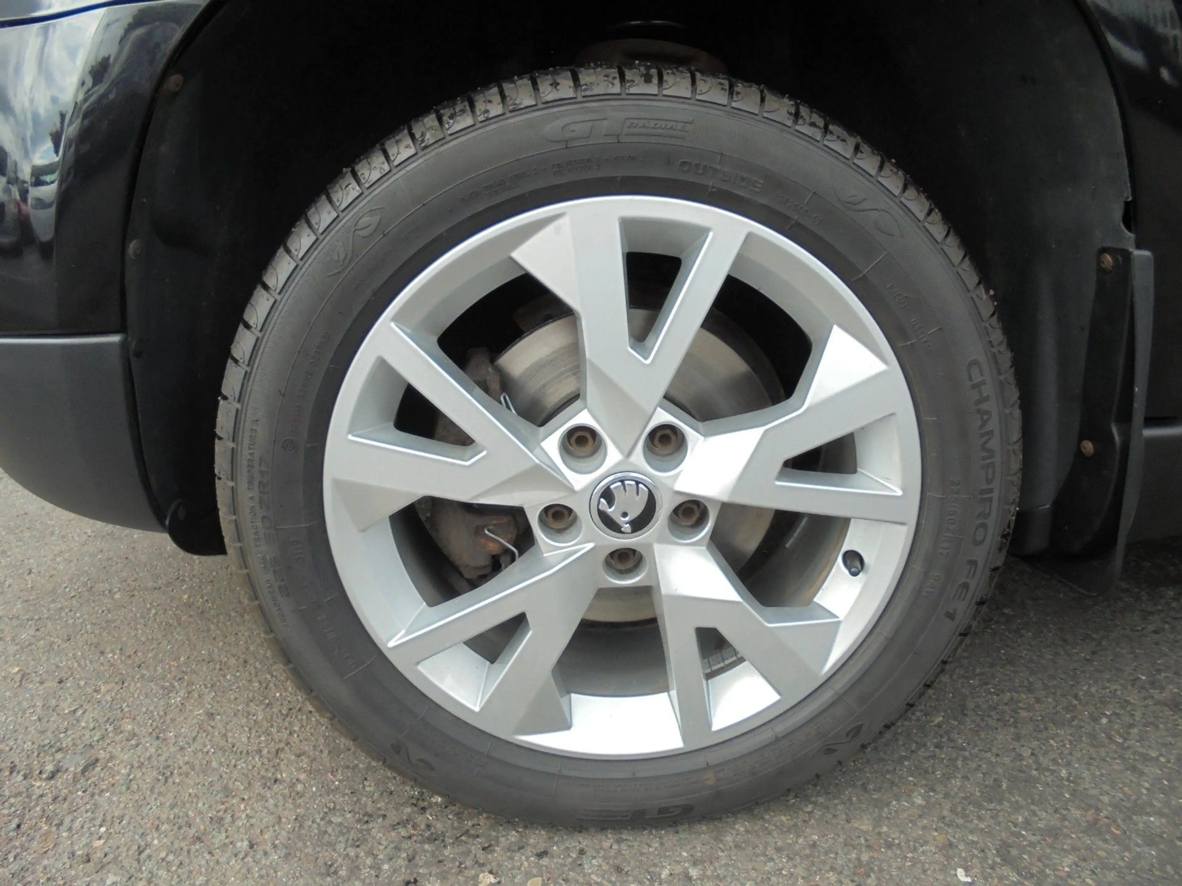 Skoda Yeti Elegance 4x4 — photo 11