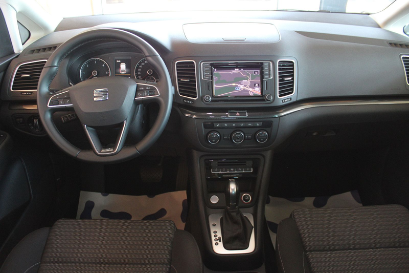 SEAT Alhambra 2.0 TDI DSG Xcellence*NAVI*XEON*7.Si* — photo 9