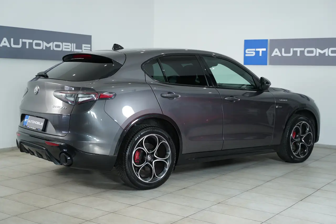 Alfa Romeo Stelvio 2024