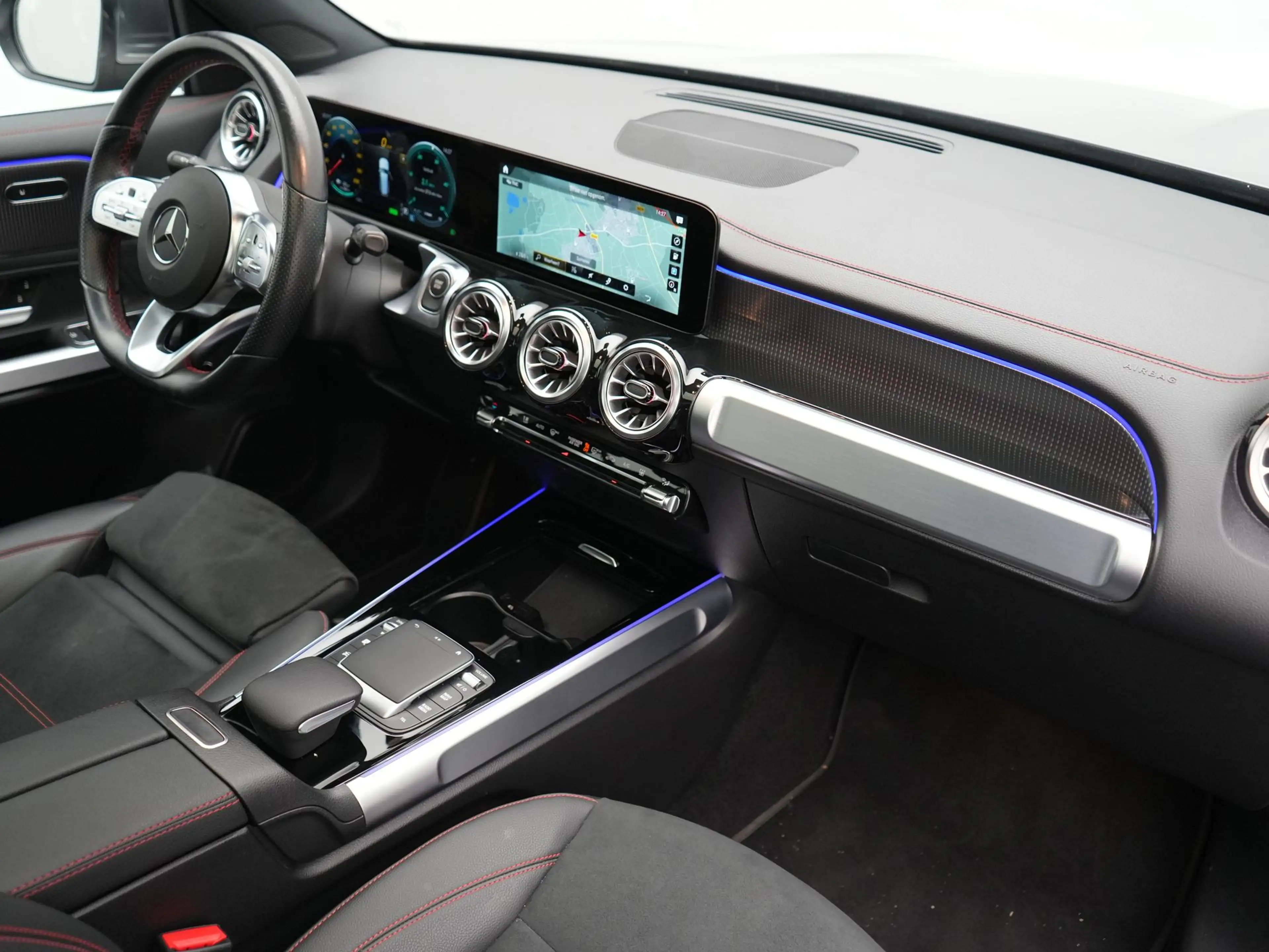 Mercedes-Benz EQB 350 4MATIC AMG Line 70 kWh 293pk Dealer O.H | Panodak — photo 4