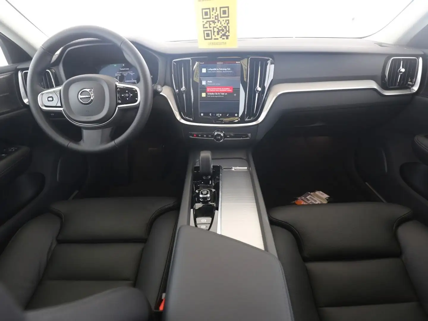 Volvo V60 B4 Bz Plus Dark *Panorama-ACC-19Zoll-360°* Grau - 2