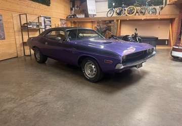 1970 V8 383ci Plum Crazy