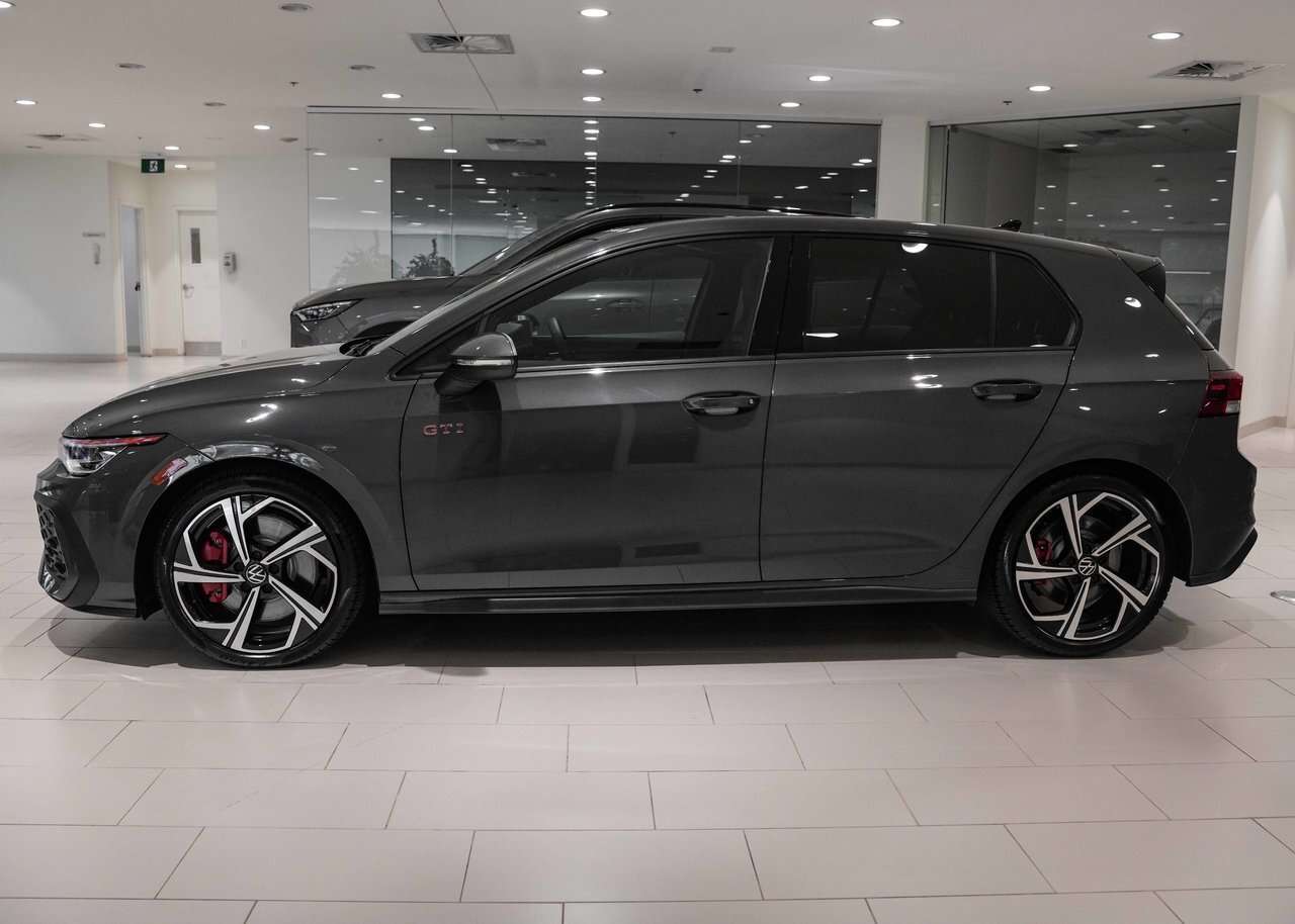 2026 Volkswagen Golf — снимка 1