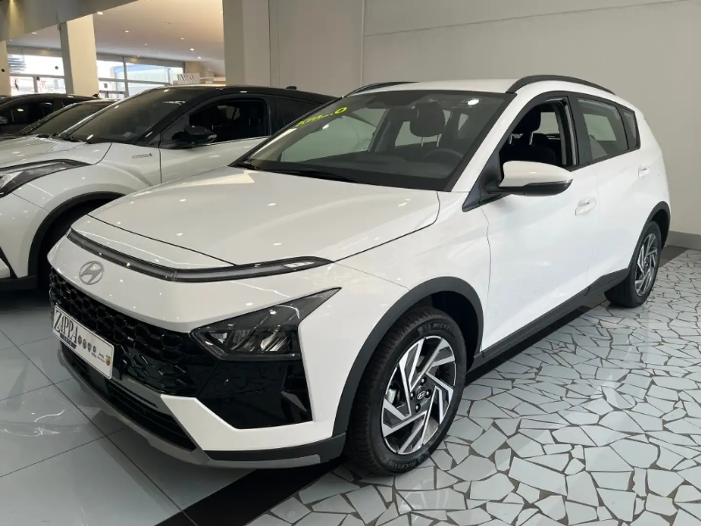 Hyundai BAYON 1.2 MPI XLine Blanc - 1
