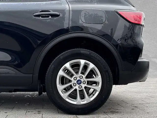 Ford Kuga view 9