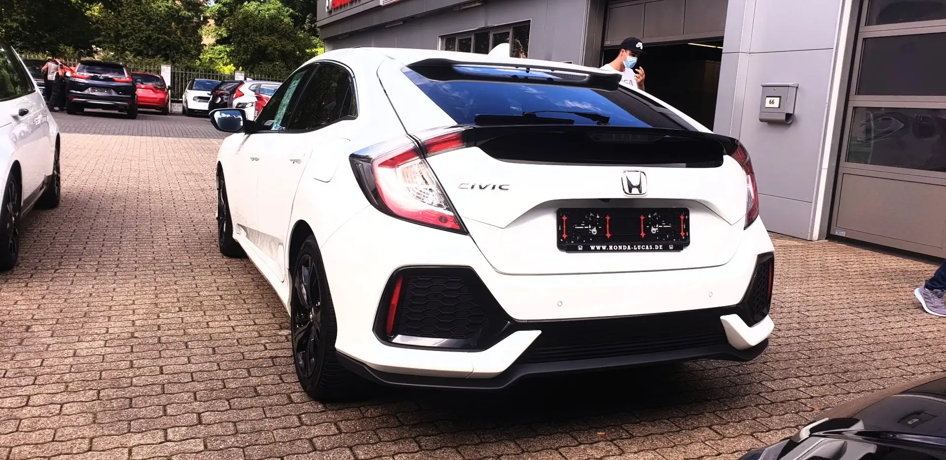 Honda Civic 1.0 i-VTEC Turbo Comfort - 1