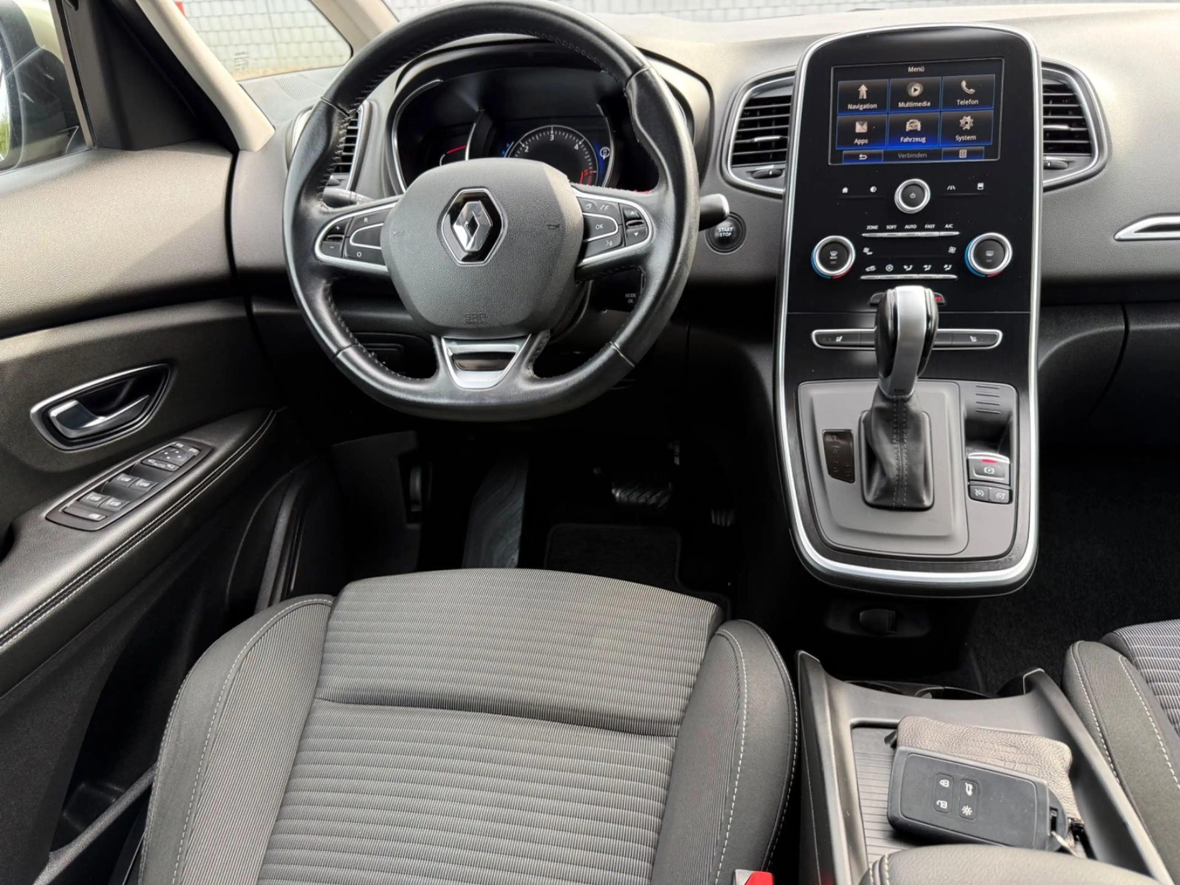 Renault Scenic IV Experience HU Neu Inspektion neu — photo 12