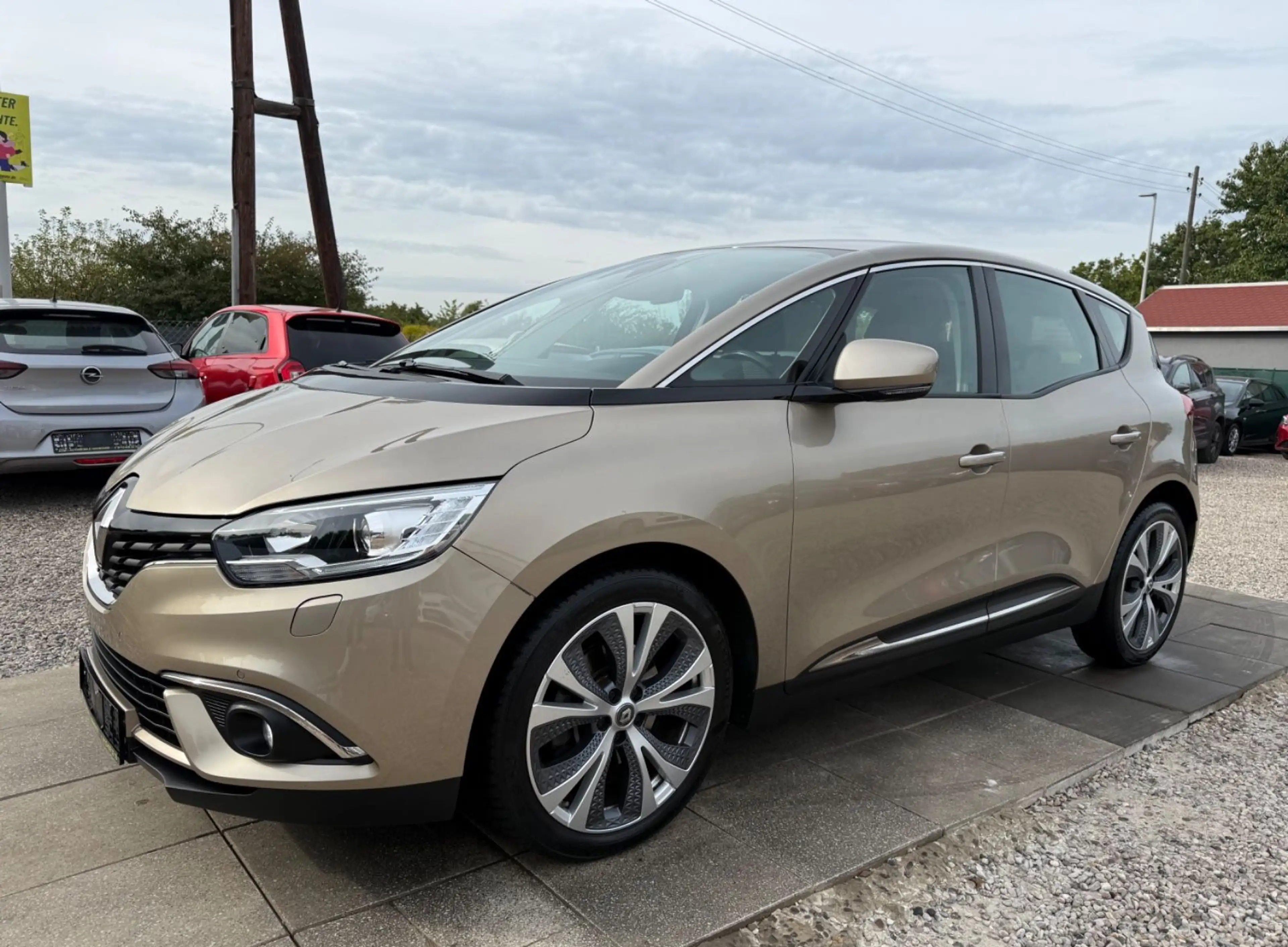 Renault Scenic IV Experience HU Neu Inspektion neu — photo 3