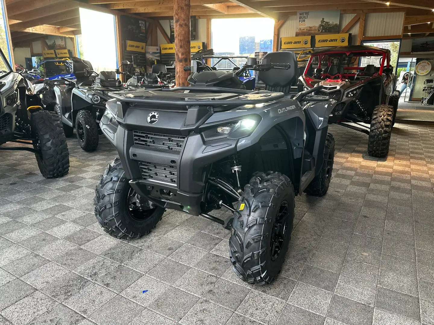 Can-Am Outlander 500 MAX DPS G3L HD5 NEUES MODELL Grey - 1