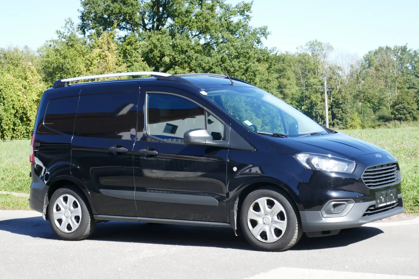 Ford Transit Courier Trend Schwarz - 1